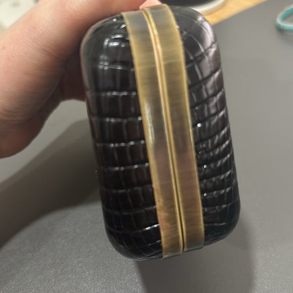 House of Harlow 1960 Embossed Leather Chain-Link Clutch - Picture 9 of 9